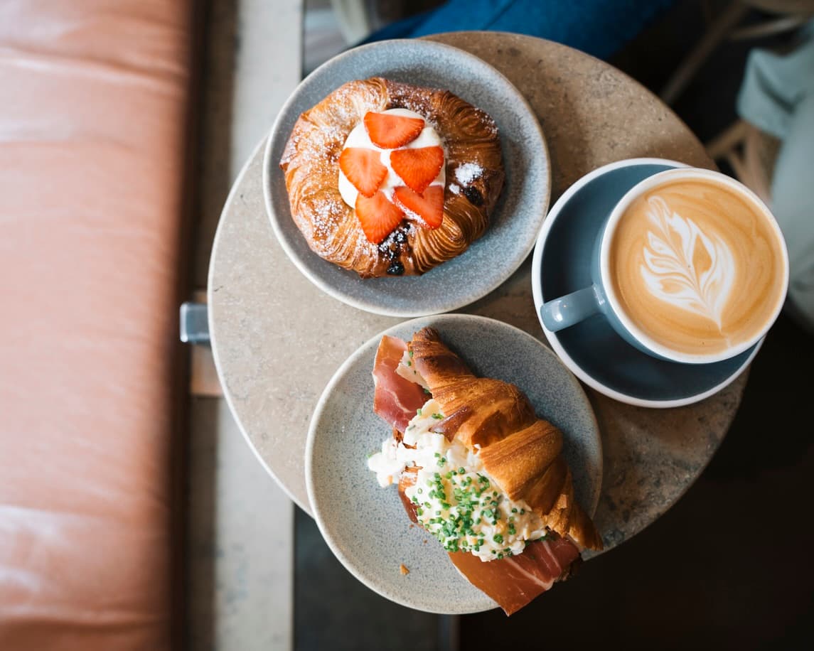 Cafés, Walkability and a Calmer Rhythm